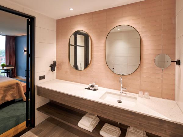 Van der Valk Hotel Haarlem : photo 5 de la chambre chambre de luxe plus