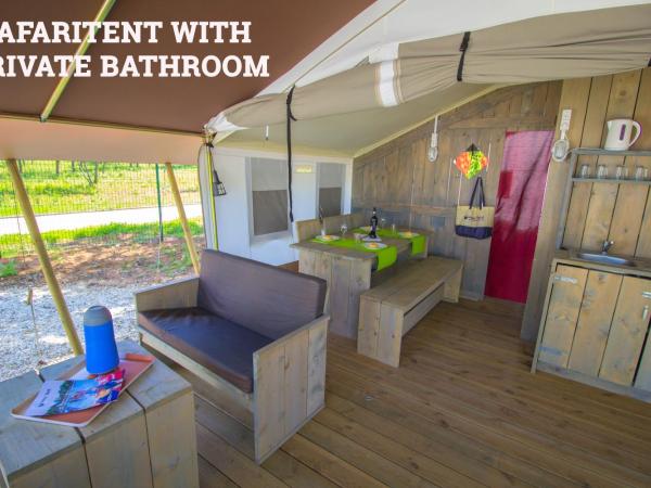 Easyatent Safari tent Bijela Uvala : photo 4 de la chambre safari tent with bathroom