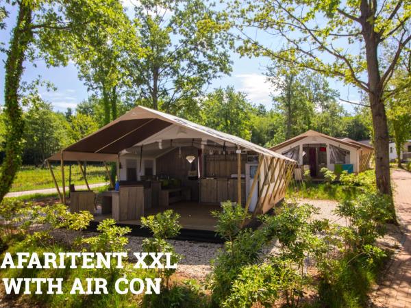 Easyatent Safari tent Bijela Uvala : photo 1 de la chambre safari tent with bathroom and aircon