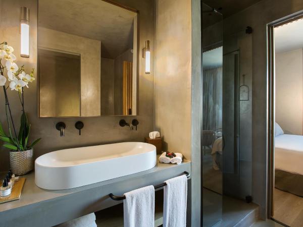 Only YOU Hotel Málaga : photo 7 de la chambre hébergement deluxe soho