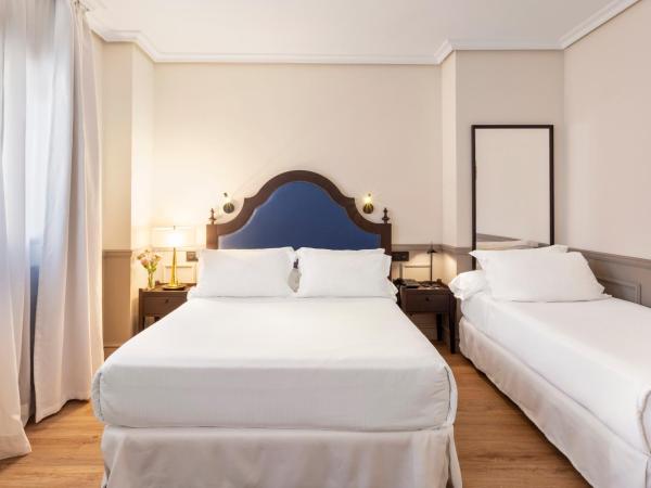 H10 Corregidor Boutique Hotel : photo 4 de la chambre chambre triple