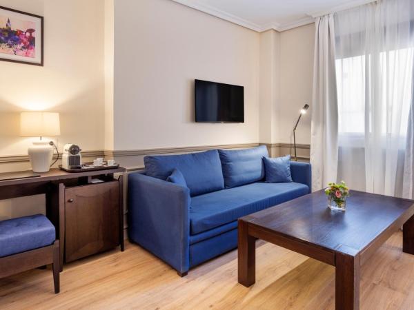 H10 Corregidor Boutique Hotel : photo 5 de la chambre chambre familiale (2 adultes et 2 enfants)