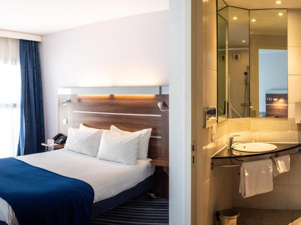 Hôtel Marseille Centre Gare Saint-Charles : photo 8 de la chambre chambre standard lit queen-size