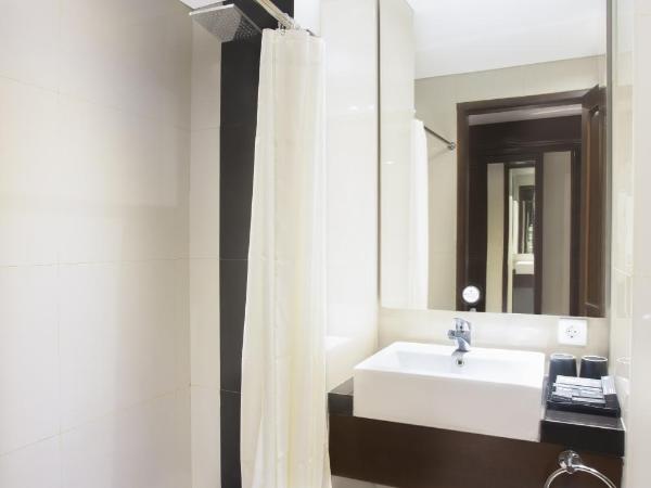 Grand Rohan Jogja : photo 3 de la chambre chambre double deluxe