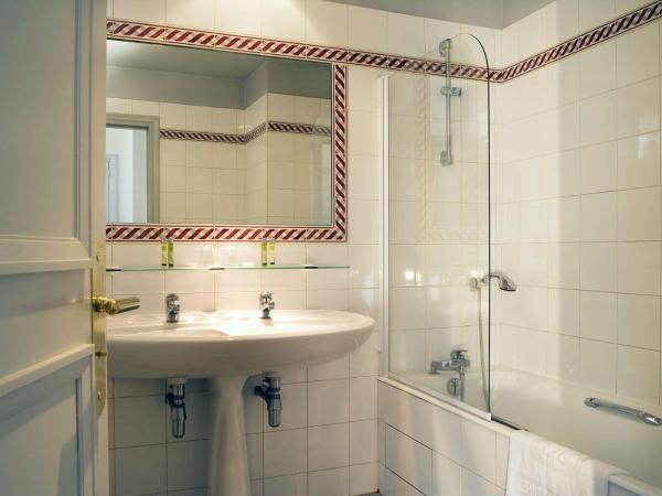 Hôtel Mansart - Esprit de France : photo 1 de la chambre chambre supérieure capucines