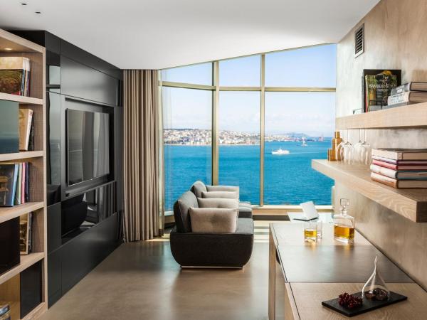 Swissotel The Bosphorus Istanbul : photo 1 de la chambre loft coin bosphore signature 