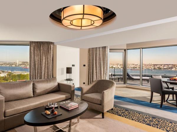 Swissotel The Bosphorus Istanbul : photo 2 de la chambre suite exécutive avec terrasse