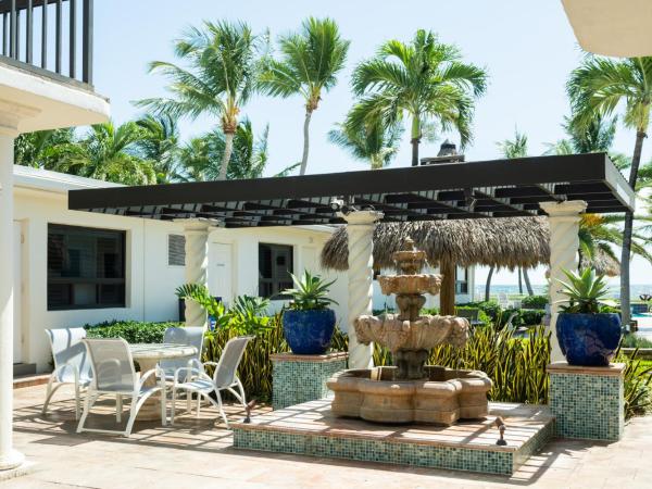 High Noon Beach Resort : photo 1 de la chambre suite - vue sur jardin