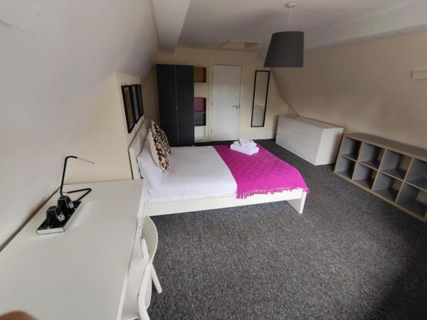 Abbeyfield Guesthouse : photo 3 de la chambre chambre double avec salle de bains commune