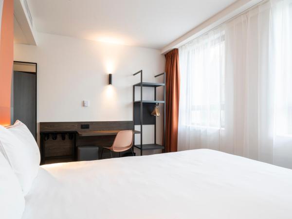 B&B HOTEL Antwerpen Centrum : photo 2 de la chambre chambre double - accessible aux personnes à mobilité réduite