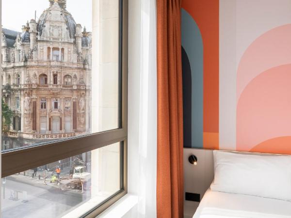 B&B HOTEL Antwerpen Centrum : photo 9 de la chambre chambre double standard