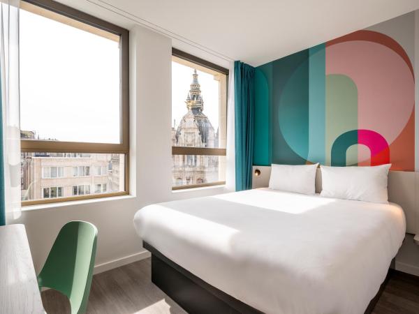 B&B HOTEL Antwerpen Centrum : photo 6 de la chambre chambre double standard