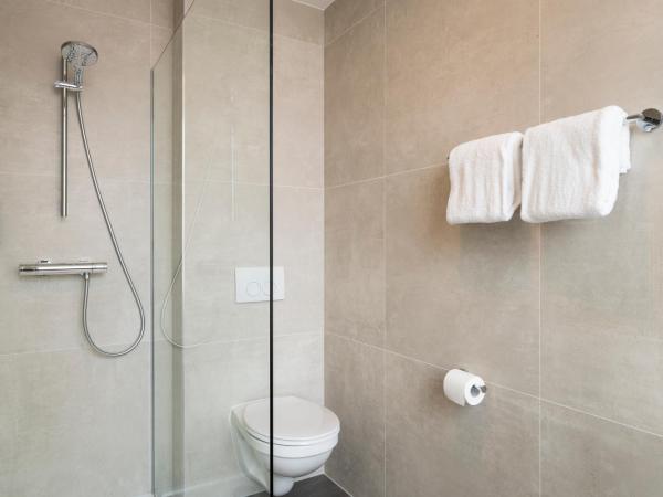 B&B HOTEL Antwerpen Centrum : photo 9 de la chambre chambre double supérieure