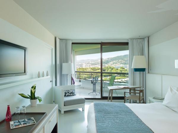 Pullman Cannes Mandelieu Royal Casino : photo 7 de la chambre chambre supérieure avec terrasse