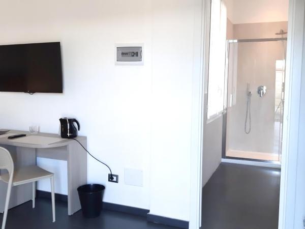 RipamontiBnB : photo 5 de la chambre chambre quadruple avec terrasse