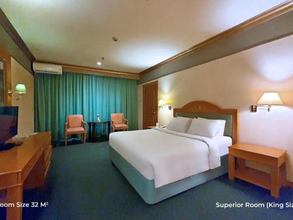 Tunjungan Hotel : photo 2 de la chambre chambre supérieure