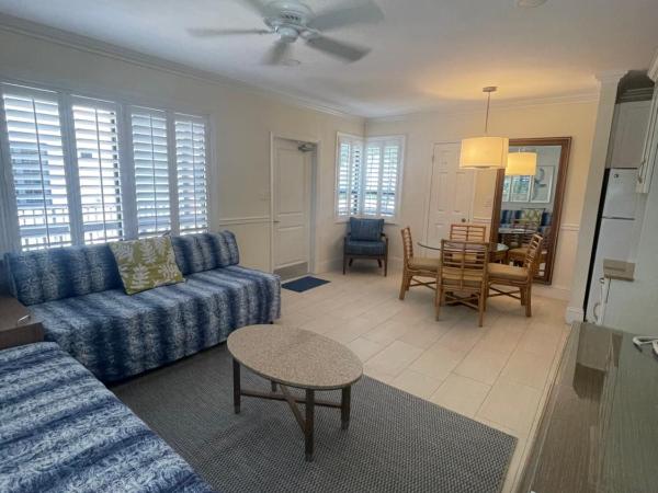 High Noon Beach Resort : photo 1 de la chambre suite