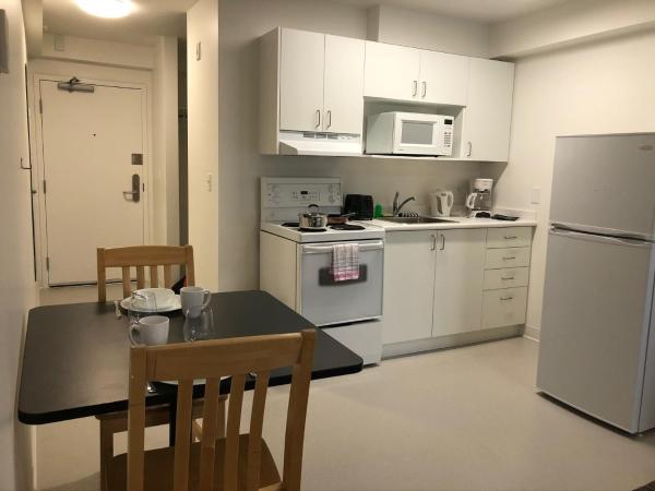 UBC Okanagan Campus : photo 2 de la chambre studio lit queen-size