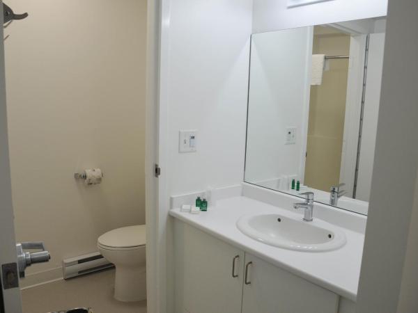 UBC Okanagan Campus : photo 4 de la chambre studio lit queen-size