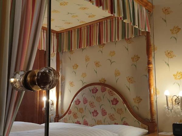 Hotel Hohenstauffen : photo 4 de la chambre chambre triple