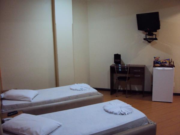 Estoril Hotel : photo 1 de la chambre chambre lits jumeaux
