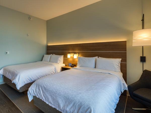 Holiday Inn Express & Suites - Charlotte - South End, an IHG Hotel : photo 2 de la chambre chambre queen avec 2 lits queen-size- adaptée aux personnes malentendantes/non-fumeurs