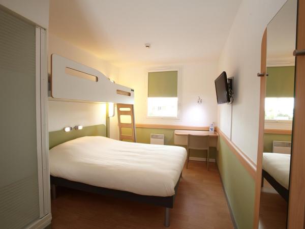 ibis budget Pontarlier : photo 2 de la chambre chambre triple