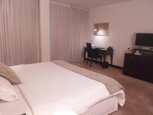 Ros Tower Hotel : photo 2 de la chambre chambre double deluxe