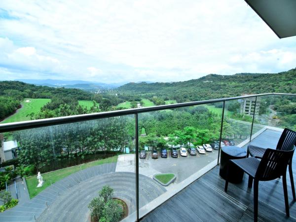 Oxford Golf Resort : photo 7 de la chambre golf view suite with balcony at residences