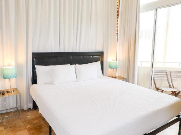 Cento Collins Stays by Mercury South Beach : photo 5 de la chambre appartement avec balcon