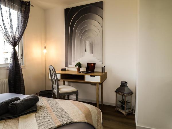 HOMEY LA COLOC DU 40 - Colocation haut de gamme de 4 chambres uniques et privées - Proche transports en commun - Aux portes de Genève : photo 7 de la chambre chambre double deluxe