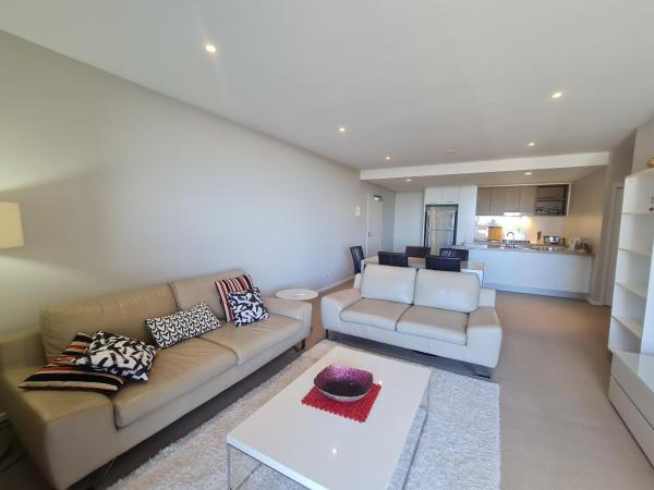 Link Portside Wharf Apartment Hotel : photo 4 de la chambre two bedroom two bathroom apartment with park view