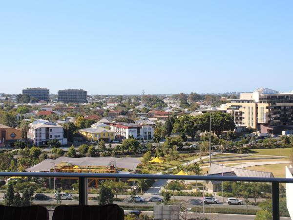 Link Portside Wharf Apartment Hotel : photo 1 de la chambre two bedroom two bathroom apartment with park view