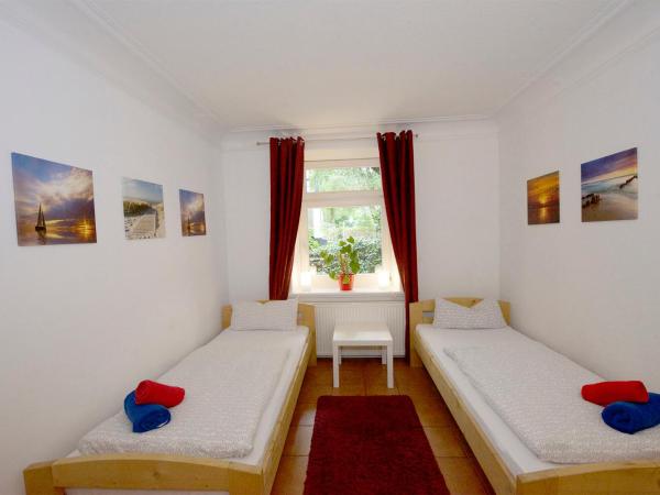 Basement Rotherbaum : photo 5 de la chambre chambre lits jumeaux standard avec salle de bains commune
