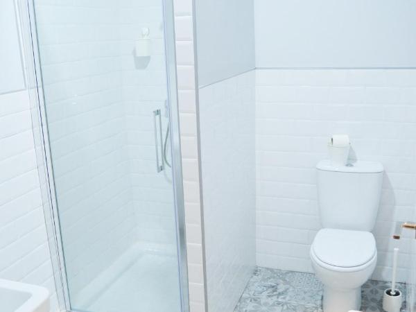 Hotel Smile & Co Hostal Boutique : photo 4 de la chambre chambre double avec balcon