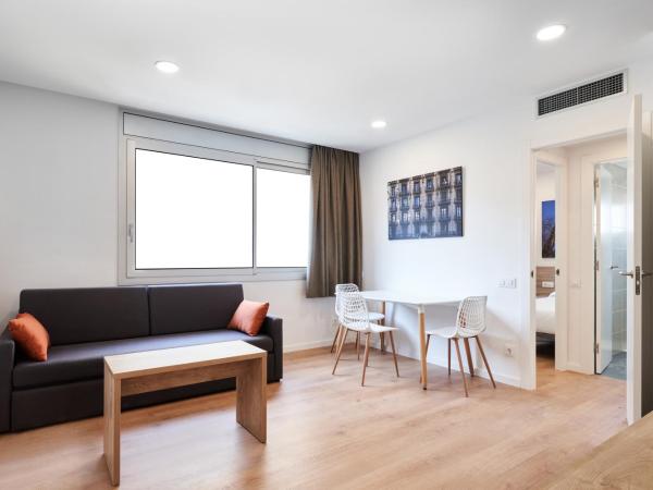 Aparthotel Augusta : photo 1 de la chambre suite familiale