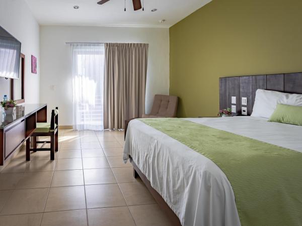 Imperla Hotel : photo 7 de la chambre chambre lit queen-size avec balcon