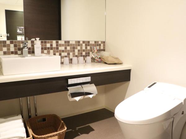 Hotel Gran Ms Kyoto : photo 5 de la chambre chambre lits jumeaux de luxe avec lit d'appoint