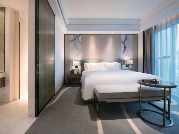 Crowne Plaza Hangzhou Qiantang - The subway can reach the West Lake scenic area as well as the airport and high-speed rail station, adjacent to Jinsha Lake and Longfor paradise walk : photo 6 de la chambre suite 1 chambre - vue sur ville