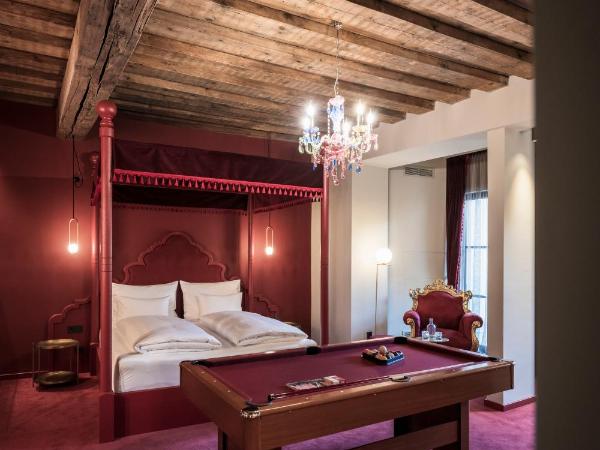 Altstadthotel Weisses Kreuz : photo 5 de la chambre suite mozart