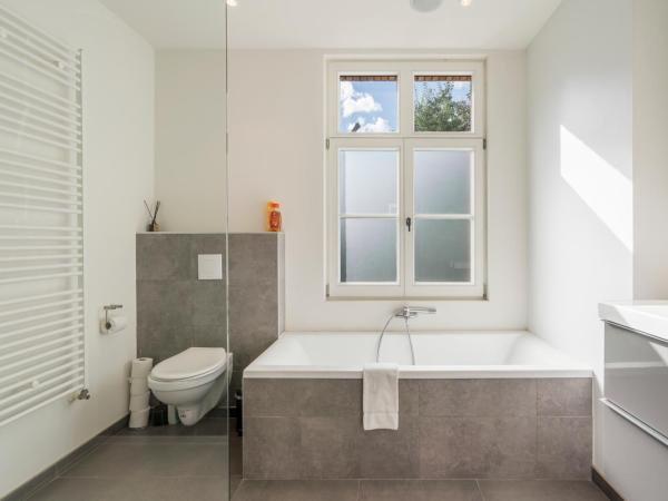 De Hoogmolen - 3 mins from the city centre : photo 3 de la chambre chambre lit king-size