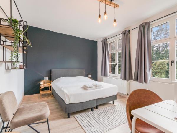De Hoogmolen - 3 mins from the city centre : photo 10 de la chambre chambre lit king-size
