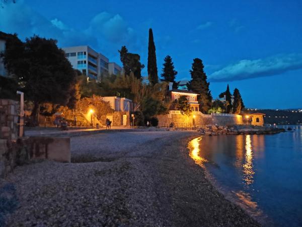 Room soba u Opatiji Na Lipovici : photo 2 de la chambre chambre double