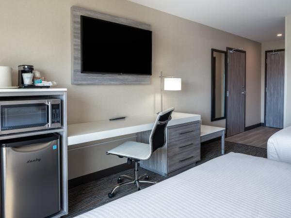 Wingate by Wyndham Kanata West Ottawa : photo 2 de la chambre chambre 2 lits queen-size - non-fumeurs