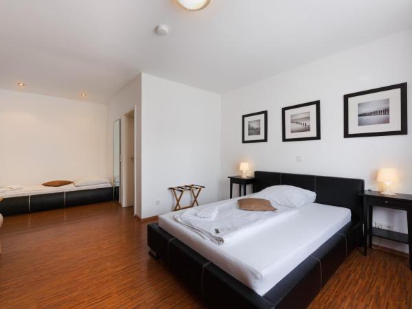 Airport Messe Hotel : photo 1 de la chambre chambre double ou lits jumeaux