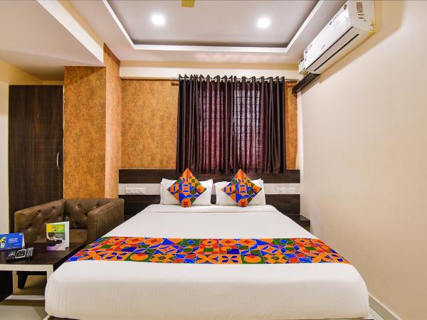 FabHotel Rotano Suites Yelahanka : photo 2 de la chambre chambre deluxe