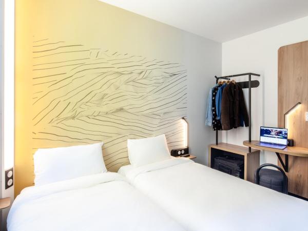 B&B HOTEL Brest Centre Port de Commerce : photo 1 de la chambre chambre lits jumeaux standard