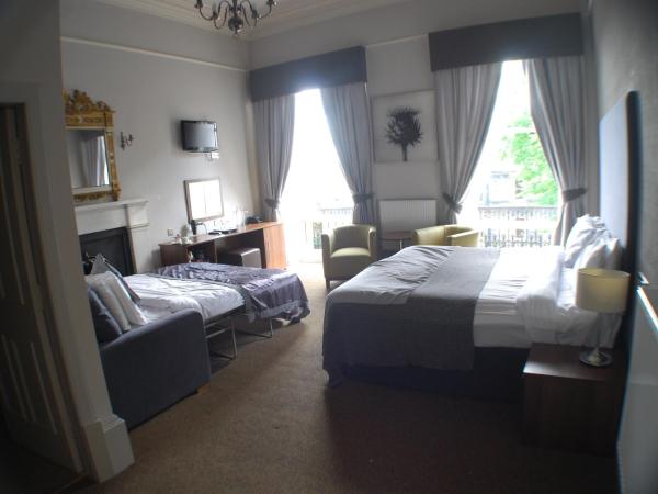 The Salisbury Hotel : photo 9 de la chambre chambre familiale
