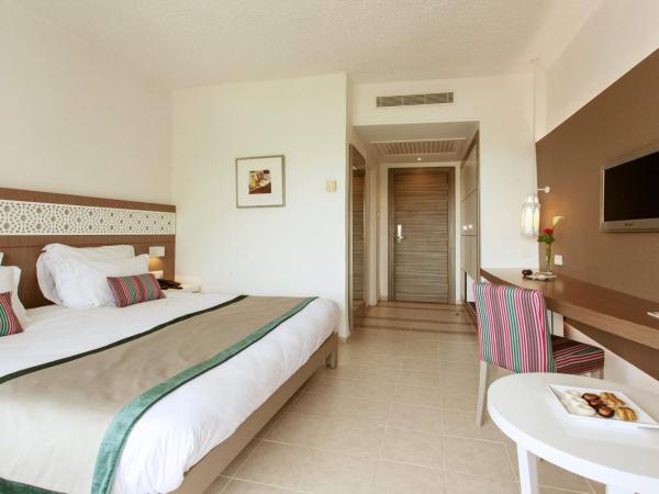 Le Sultan : photo 1 de la chambre chambre double standard - vue sur jardin
