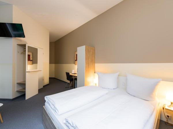 Nu Wave Hotel Berlin : photo 2 de la chambre chambre quadruple confort
